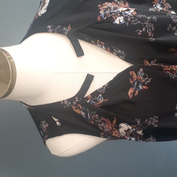 Free people black floral pullover tunic top sz small - Picture 3 of 10